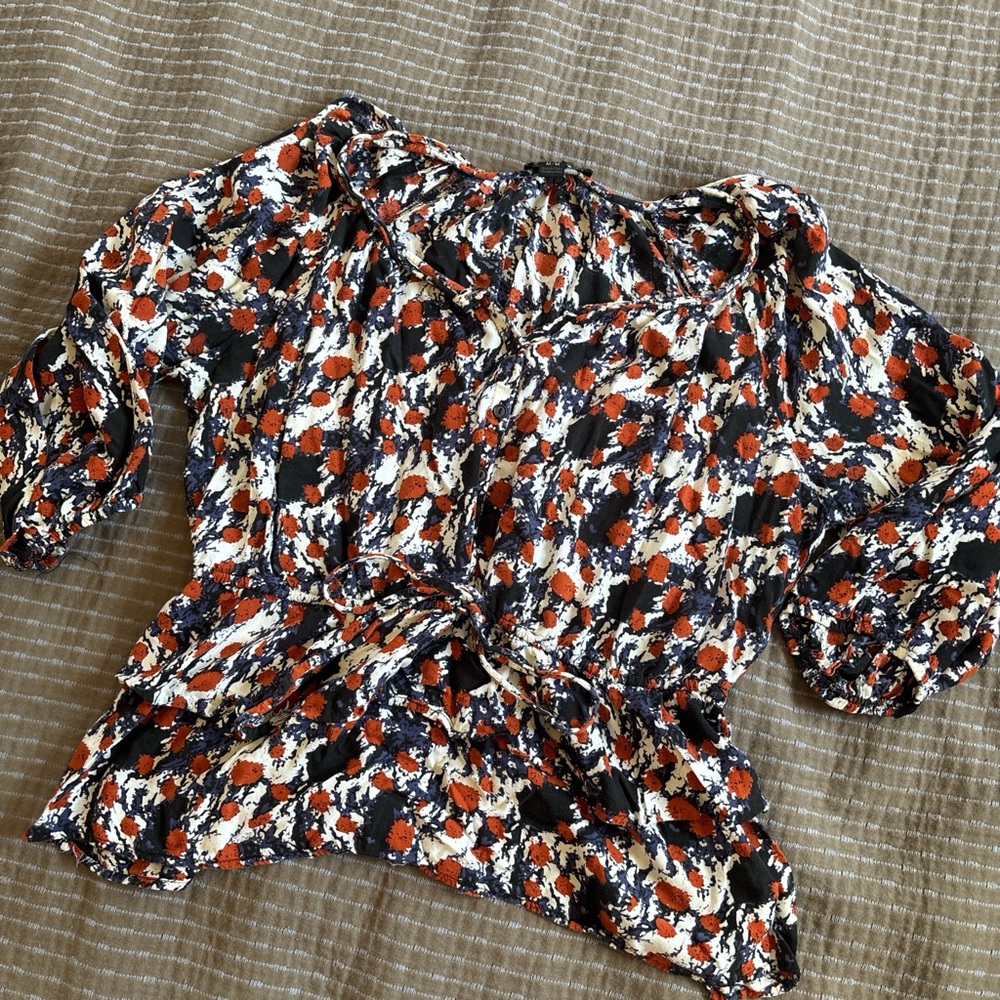Forever Twenty One Abstract Floral Blouse with Tie Waist Size M